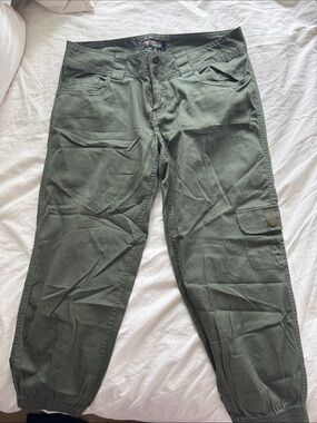 Guess Olive Green Cargo Pants with Utility Pocket